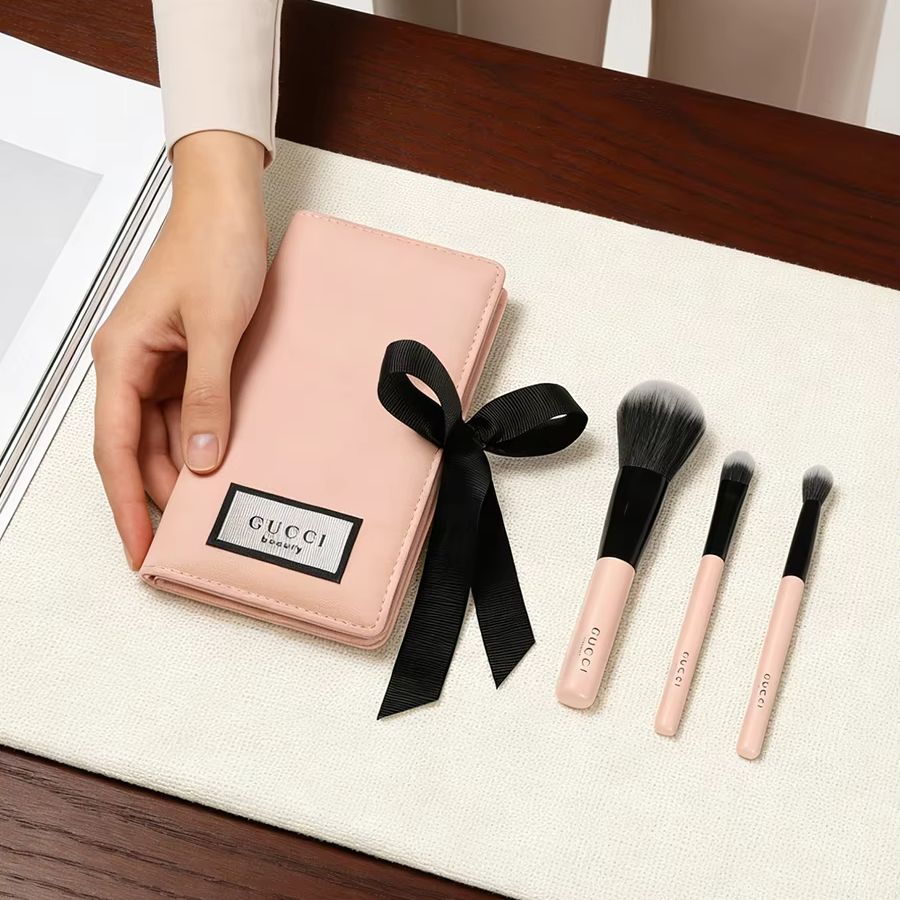 Set di pennelli per trucco GUC - Luxury Skincare Set recensione e prezzo