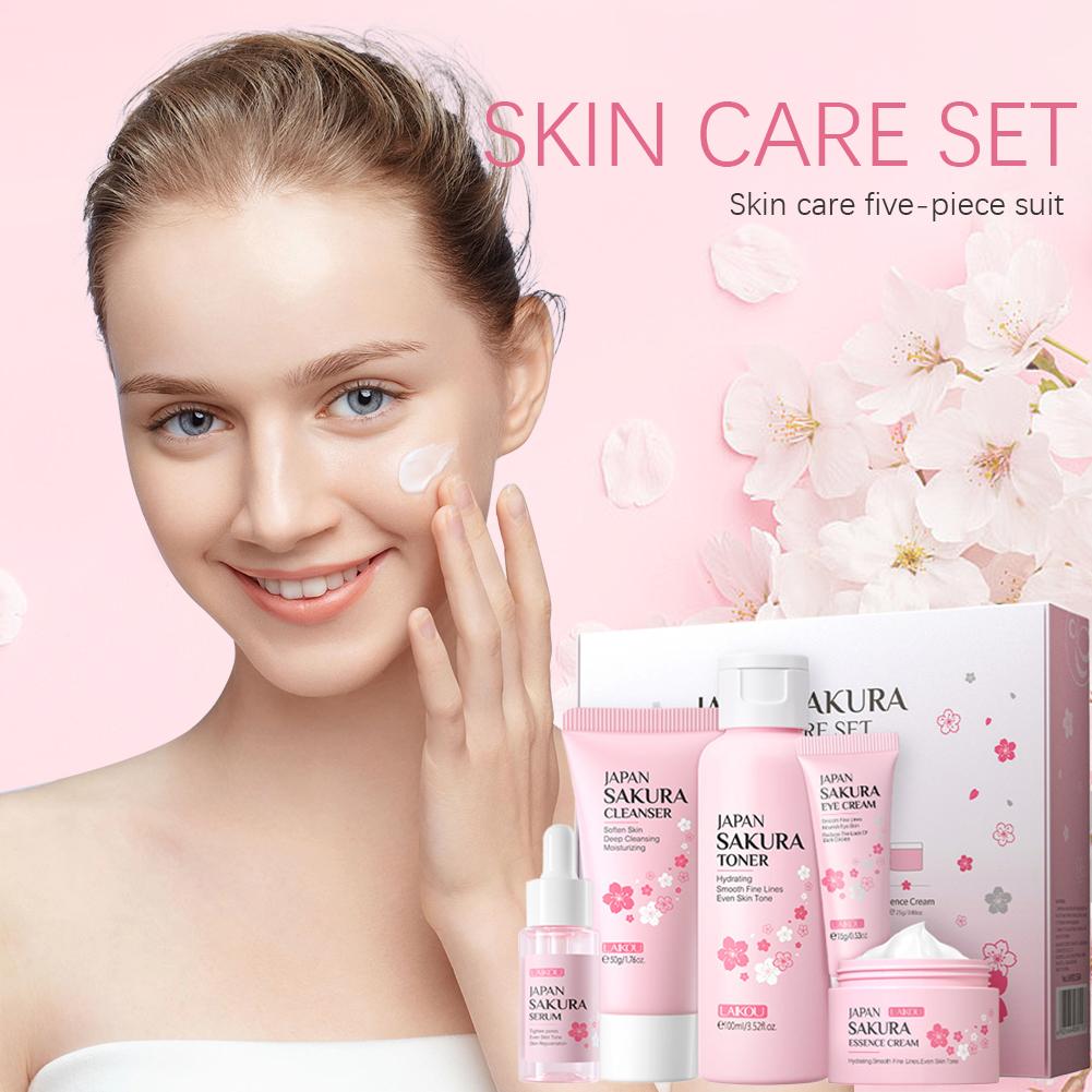 5/3 pz/set Sakura Set Per La C - Luxury Skincare Set recensione e prezzo