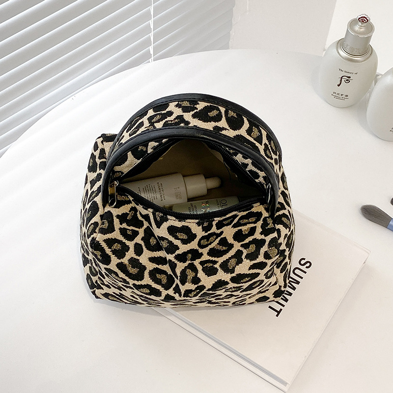 Borsa per trucco leopardata Bo - Luxury Skincare Box recensione e prezzo
